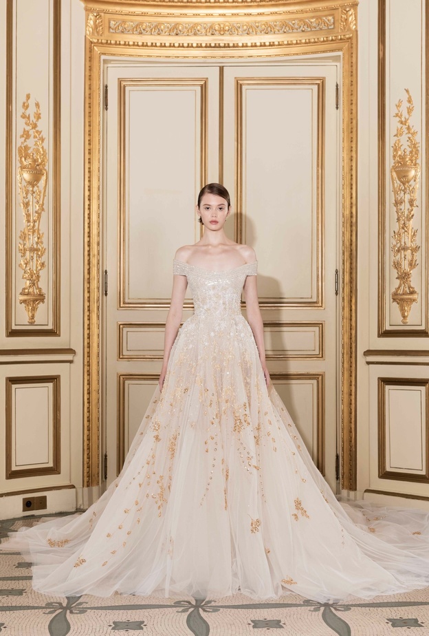 ١٠صيحات أنيقة لفساتين الزفاف على العروس اتباعها للحصول على المظهر المثالي