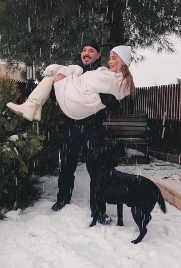 شهر عسل شتوي مليء بالمغامرات على الثلوج من وحي النجوم