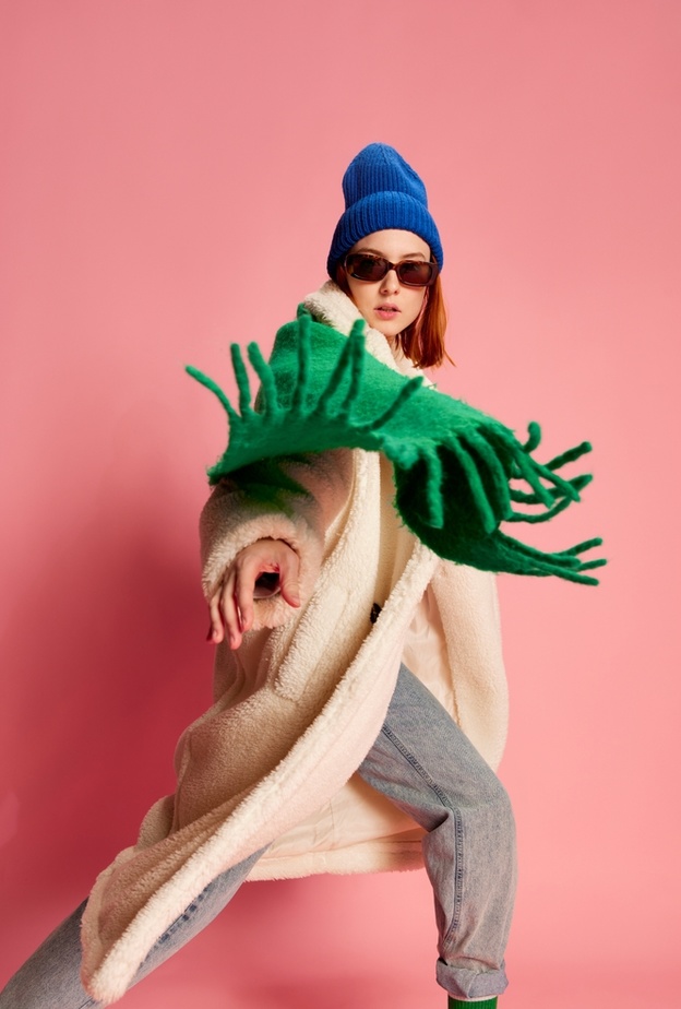 إطلالة كاجوال عشوائية عصرية