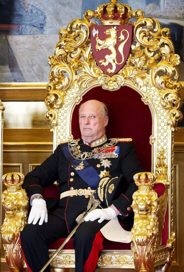 معلومات لا تعرفينها عن هارالد الخامس ملك النرويج