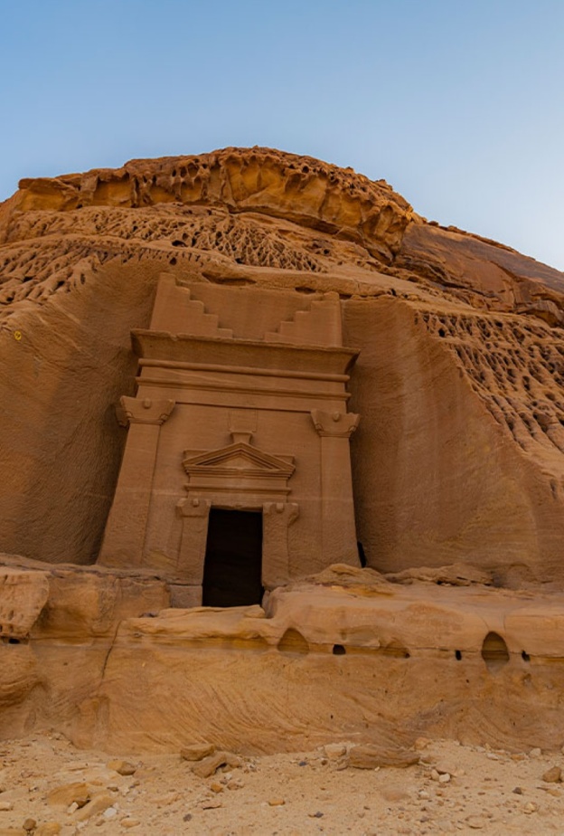 احتفالًا بيوم التأسيس.. كل ما تريدين معرفته عن أول موسوعة سعودية رقمية "سعوديبيديا"