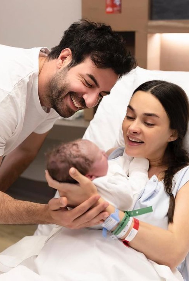 نجمات تركيا يفضلن الولادة الطبيعية