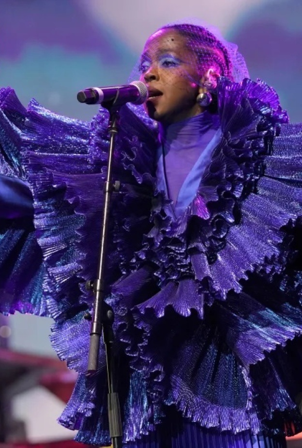 مغنية الراب العالمية لورين هيل تُحيي حفلها القادم في مرايا العلا - الصورة من موقع cnn