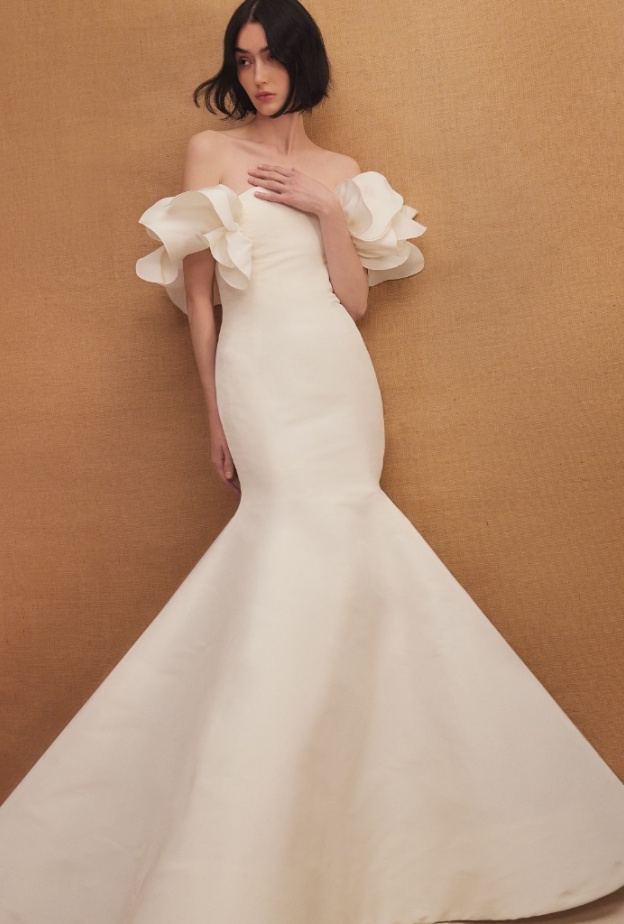 أكمام فساتين زفاف تسحر الأنفاس ننصحكِ بها لعام 2024