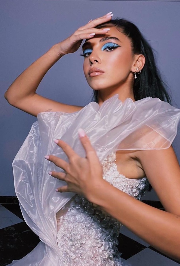 مجوهرات سلمى أبو ضيف بتصاميم برّاقة 