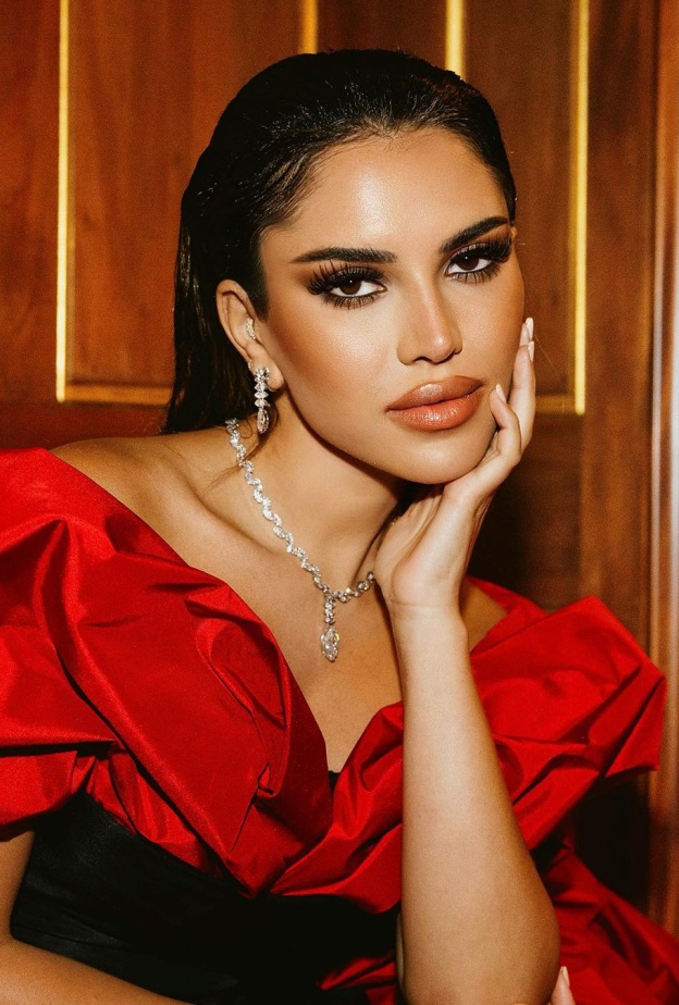 مجوهرات نجمات السعودية بمناسبة يوم التأسيس السعودي