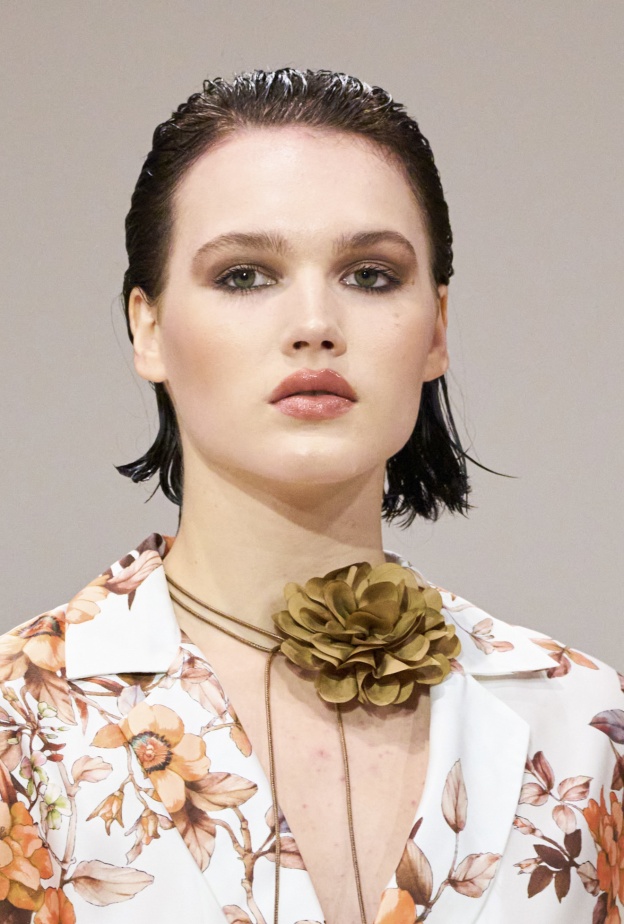 تدللي في عيد الحب مع مجموعة جديدة من الهدايا - عارضة دار Riva clp