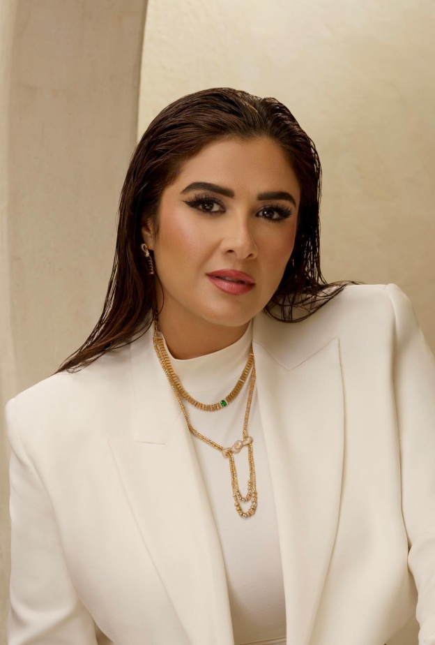 ياسمين عبد العزيز 