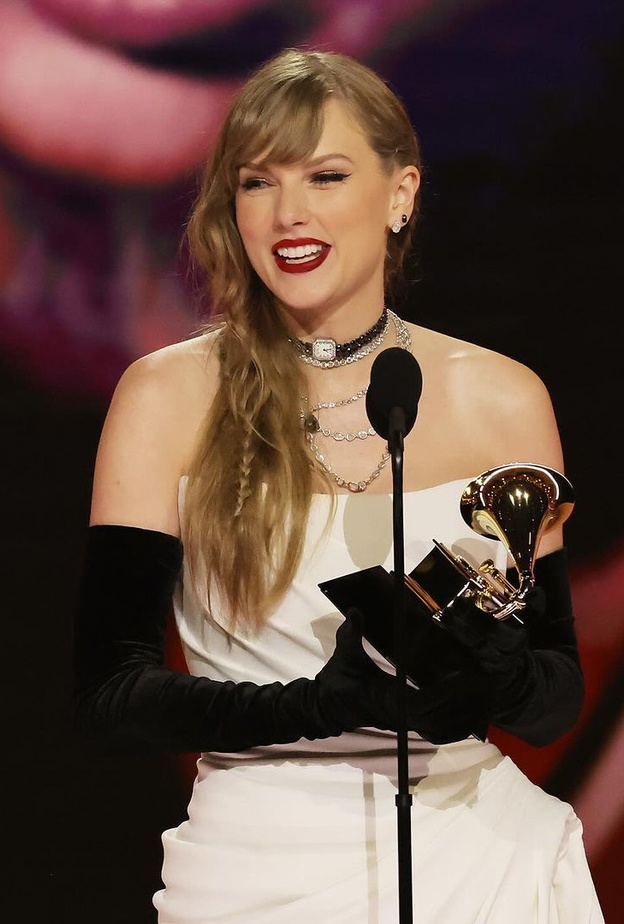 تايلور سويفت