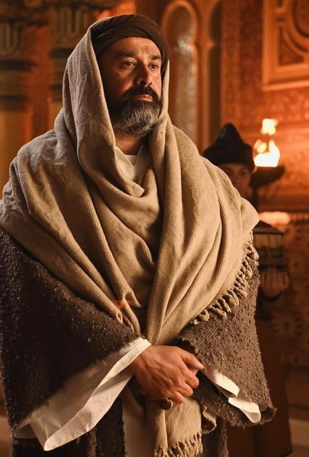 كريم عبد العزيز في مسلسل "الحشاشين"