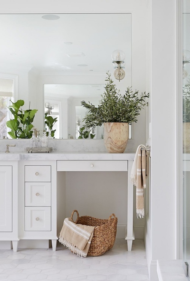 8 من الملحقات المميزة إلى النباتات المنزلية، هناك 8 أفكار تجعل الحمام الأبيض أكثر جاذبية