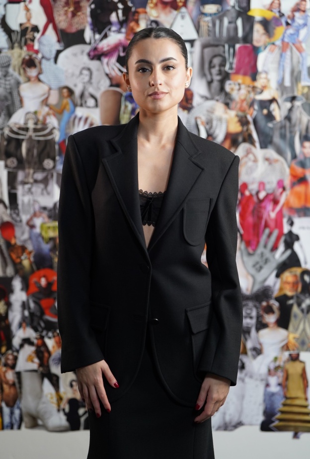 هل تعرفين قصة أول قلم حمرة من Guerlain... From the Archives يكشف لنا تفاصيل هذا الاختراع الثوري 