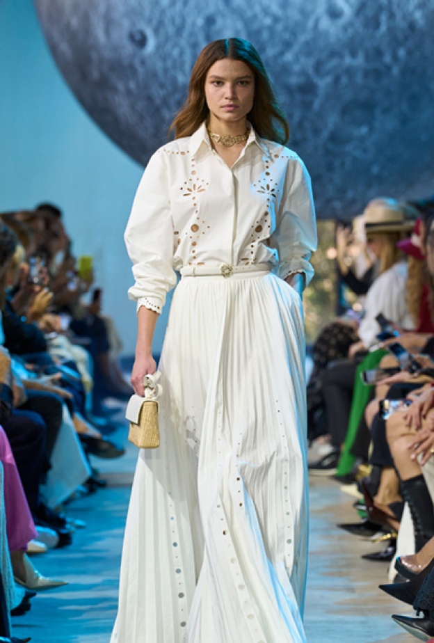 3 اتجاهات ملهمة من عروض ربيع وصيف 2024