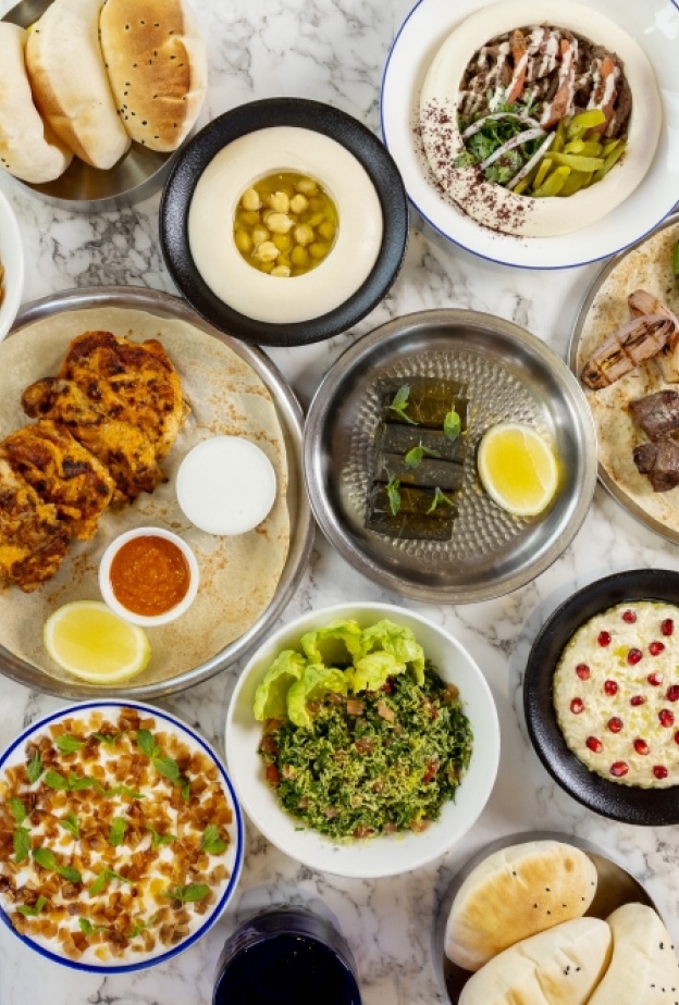 مطعم "أم شريف كافيه": وجهة فاخرة تستحضر أطيب النكهات اللبنانية إلى الإمارات