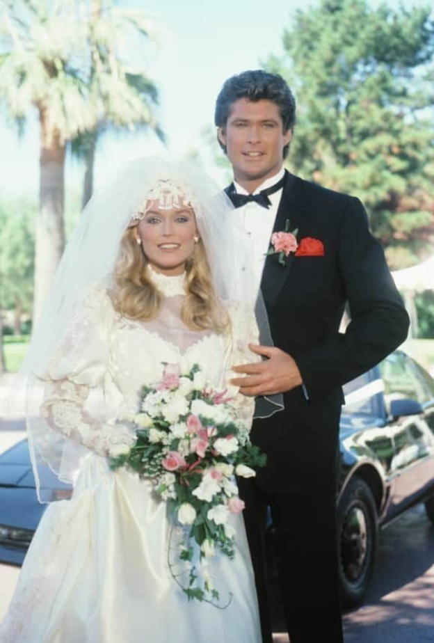 من ذاكرة الموضة.... أبرز عرائس نجوم الثمانينات بفساتين زفاف خالدة