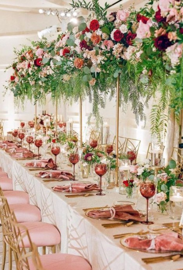 أفكار زفاف وخطوبة رومانسية مستوحاة من عيد الحب