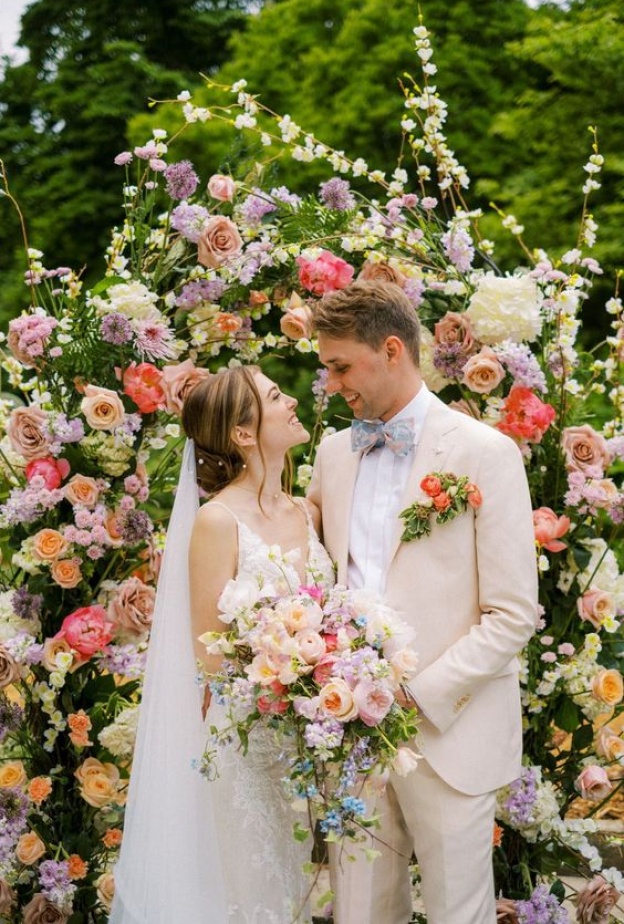 18فكرة رائعة لتجهيز حفلات الزفاف في فصل الربيع