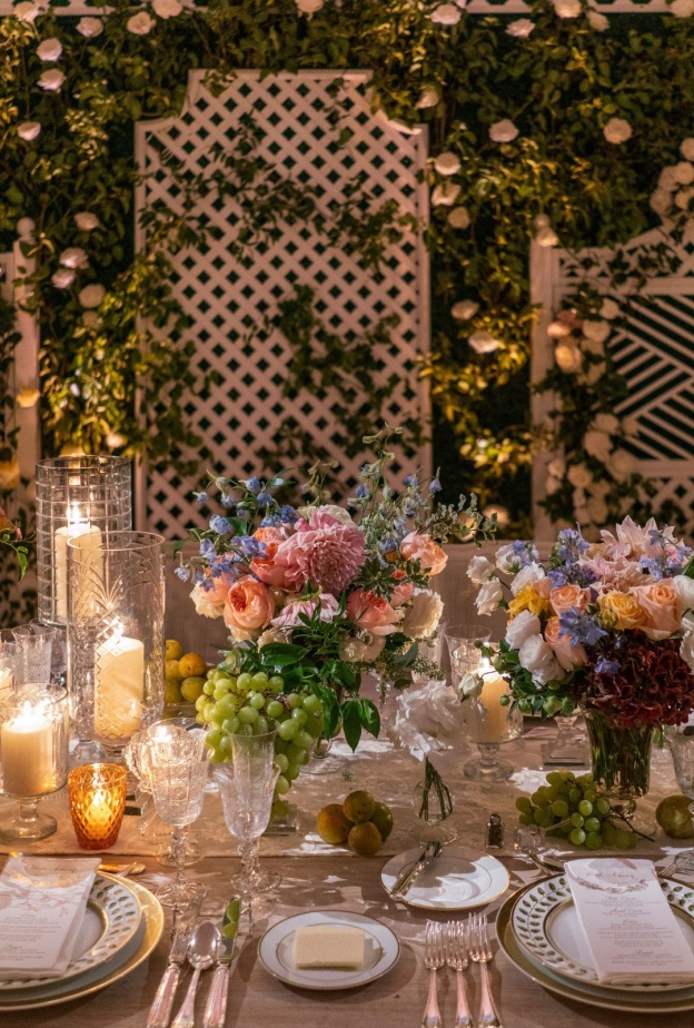 يمكن أن تصبح الأشياء أكثر تكلفة في حفلات زفاف الربيع