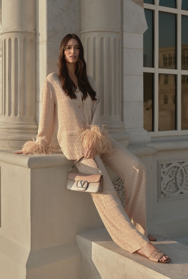 مجموعة  Valentino In The Light