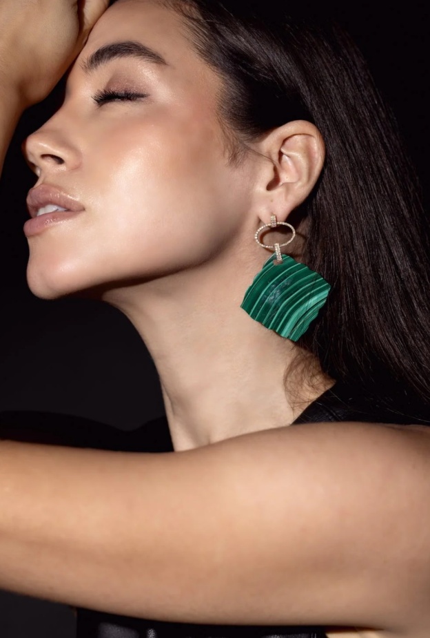 أقراط أذن مرصّعة بالملكيت من بيزانيزي Piranesi 