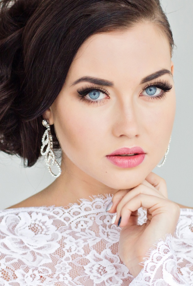 إليك أجمل 5 مجوهرات الماس لعروس 2024 تمنحها مظهر مثالي في حفل الزفاف