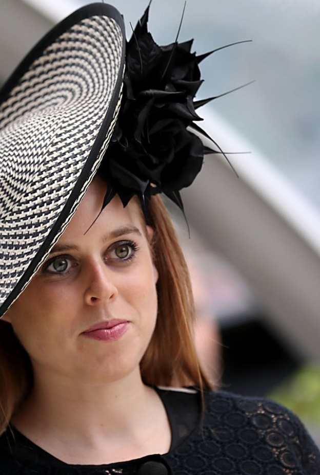 تحول ملحوظ في أسلوب الأميرة بياتريس الأكثر جرأة وعصرية في العائلة المالكة