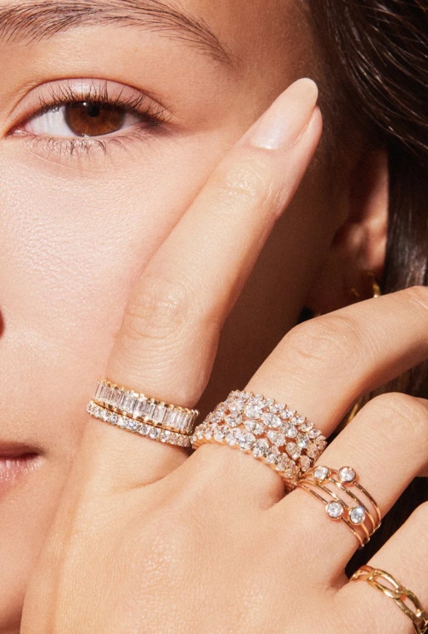 خواتم مرصّعة بالألماس من أورات Aurate 