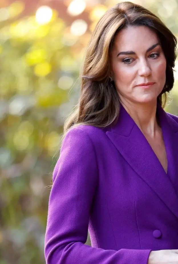 كشف قصر كنسينغتون في لندن إن كيت عادت إلى قلعة وندسور في 29 يناير