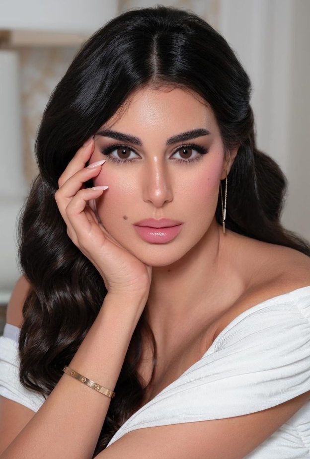  ياسمين صبري نجمة مسلسل رحيل بأجمل إطلالات مجوهراتها