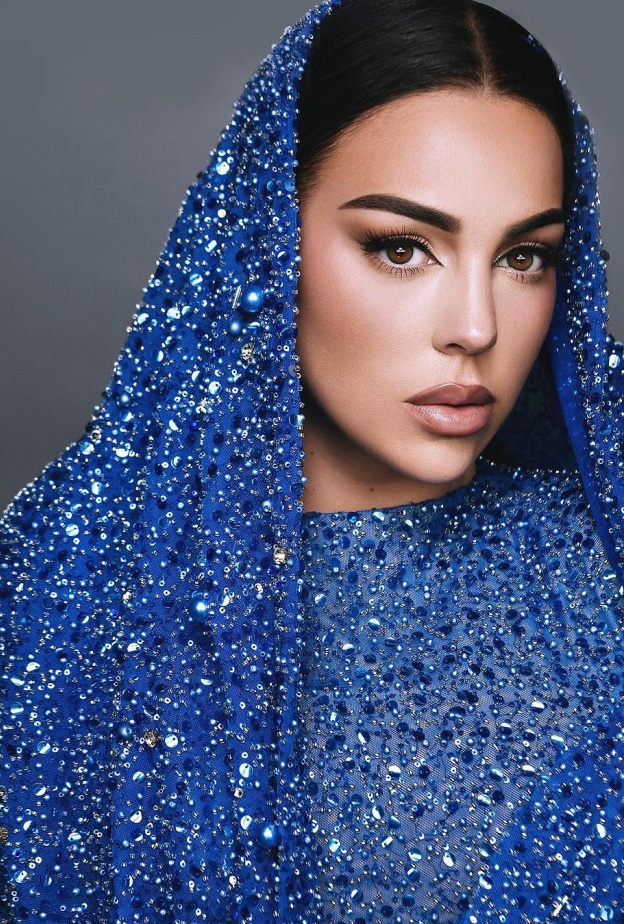 احدث اطلالة جمالية لجورجينا رودريغز - صورة من حساب المصمم مجد صادق