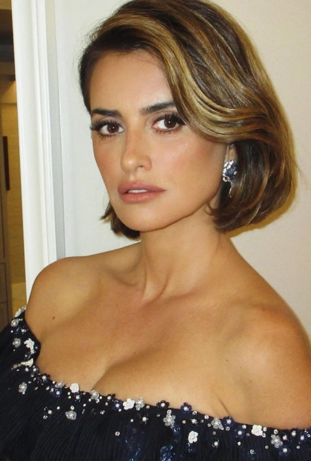 بينيلوبي كروزتكشف عن أفضل أسرار جمالها الدائموالفائض سحراً