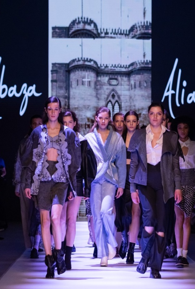 علامات أزياء عربية تتألق في أسبوع الموضة في موسكو