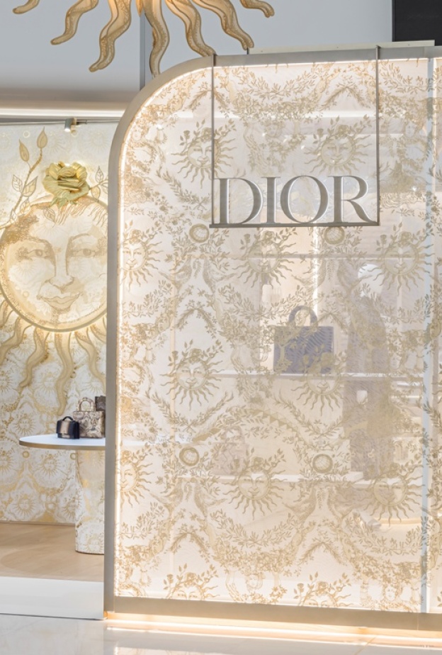 المتجر المؤقت في دبي مول - تصوير: Kristen Pelou