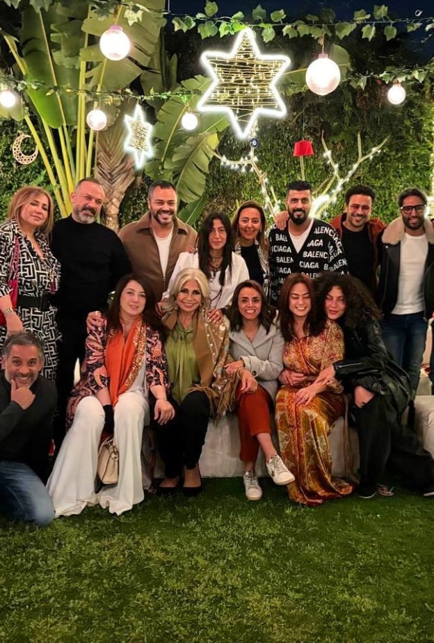 النجوم في منزل هند صبري