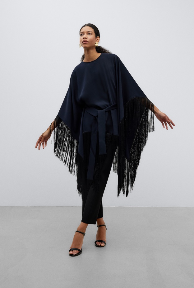 "أدولفو دومينغيز" تطرح مجموعة رمضانية خلّابة تألّقي بأزياء أنيقة ومستدامة