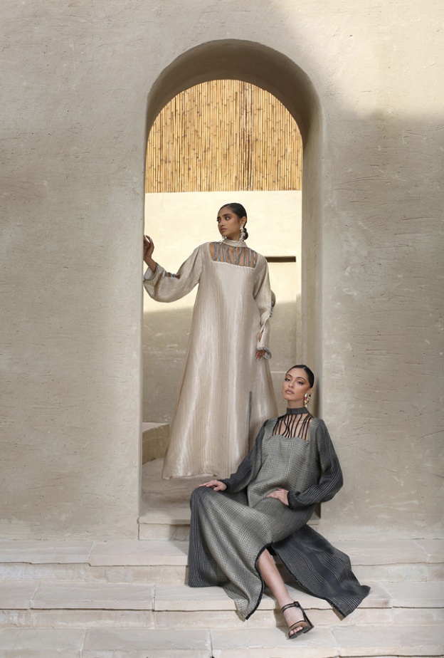 روحانية الشهر المبارك وعمق التقاليد ينعكسان في أزياء رمضانية عصرية نابضة بالأناقة والأصالة