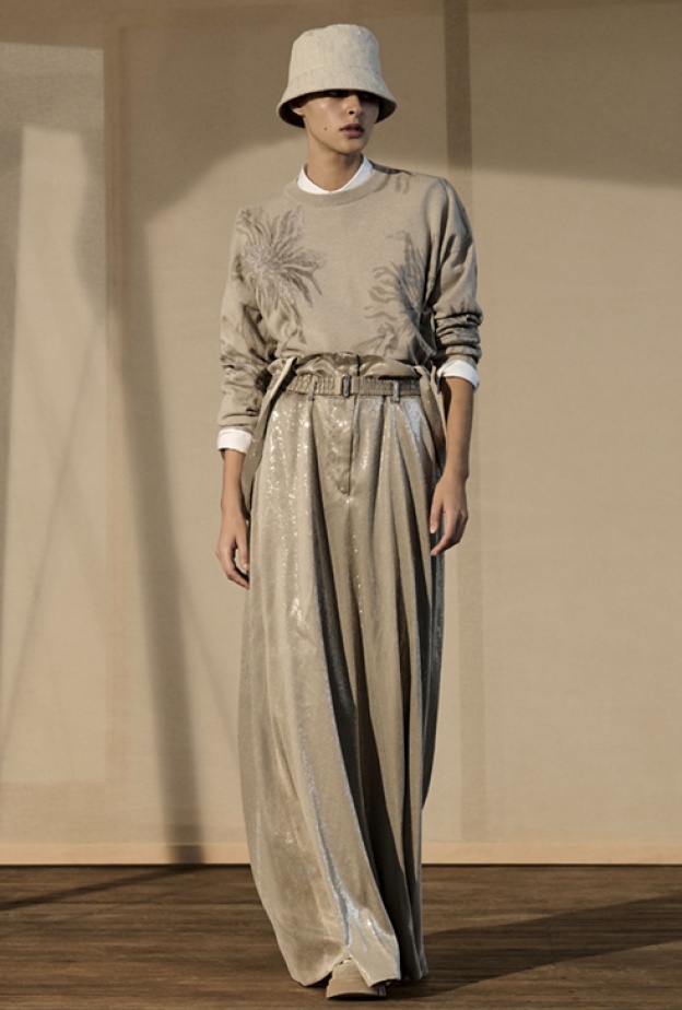 الفخامة الصامتة وأصداء المبالغة... ماذا لو نظرنا إلى التوجهين وتصورنا نزاعا قائما، من سينتصر؟