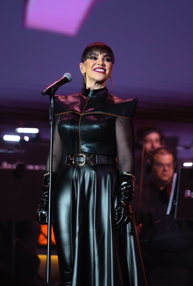 فيديو مي فاروق ورابح صقر يطربان الجمهور في فعاليات موسم الرياض ومشاركة ملفتة لمجموعة من المواهب الشابة