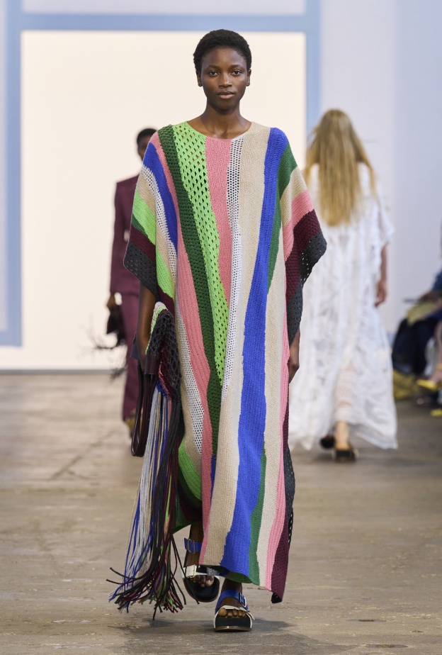 إطلالات رمضان 2024 من آخر صيحات الموضة الرائجة