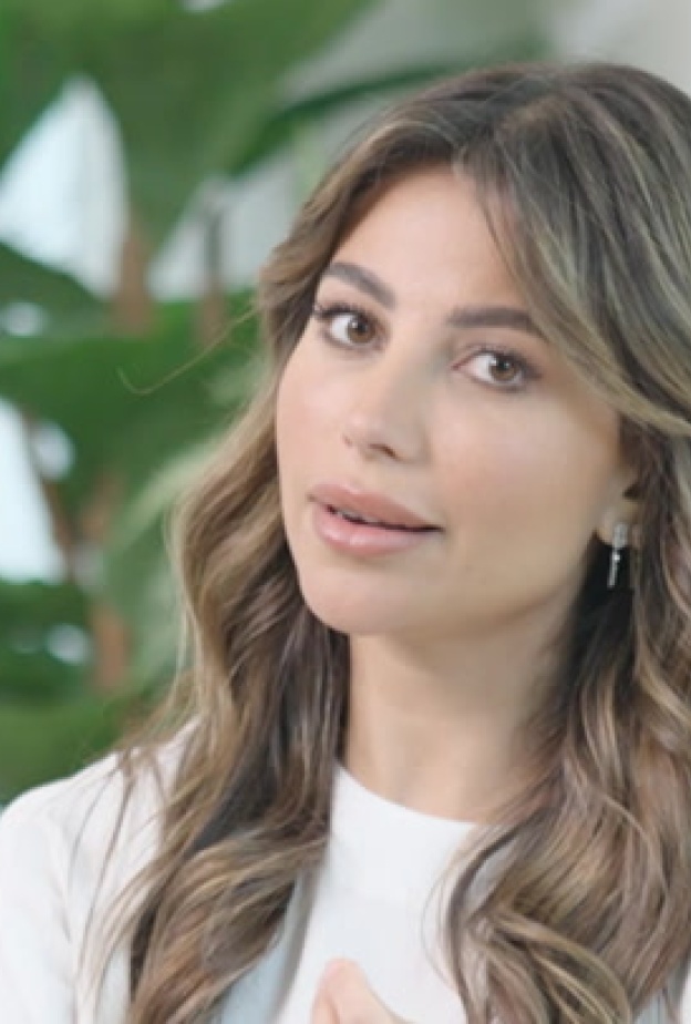 الإعلامية ورائدة الأعمال سارة مراد ضيفة الحلقة الرابعة من HANG OUT WITH نسخة رمضان.. رحلة ساحرة بين التقاليد الرمضانية والجمال والعطور  