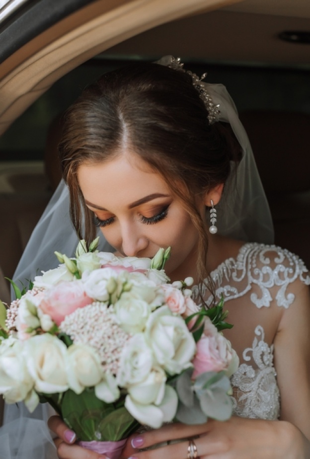 في يوم المرأة العالمي رسالة إلى كل عروس تتحضر لزفافها..كوني قويةوواثقة من نفسك