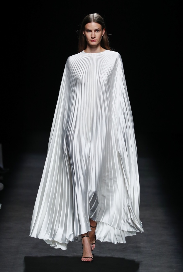 صيحات الفساتين البليسيه 