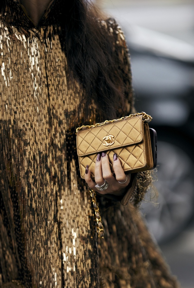 حقائب اليد الذهبية إختيارك الأساسي في رمضان 2024