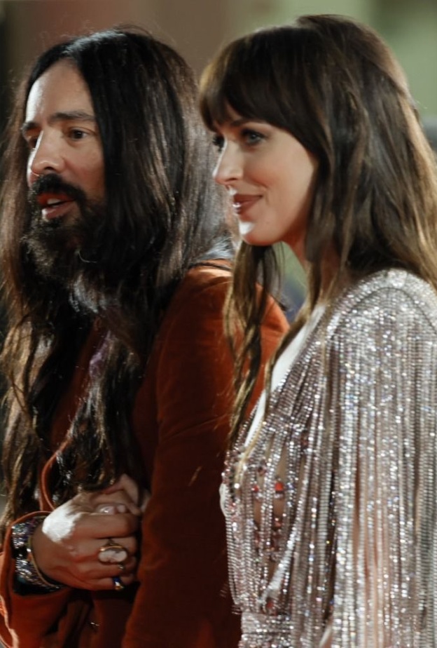 أليساندرو ميكيلي يجمع بين الأناقة والفخامة في إطلالات النجمات العالميات