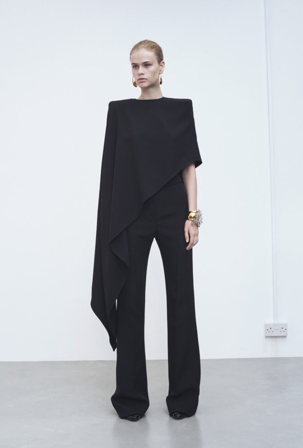 Vauthier موضة البناطيل المستوحاة من إطلالة السبعينات