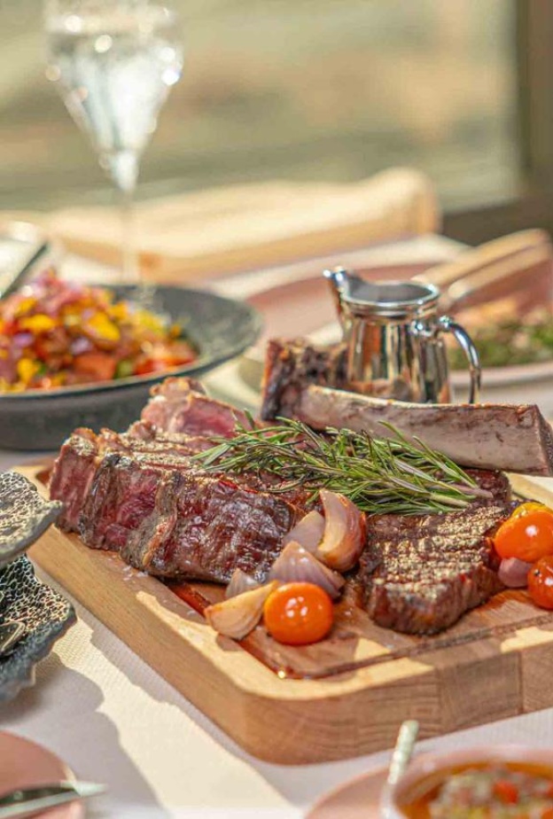 مطعم لا سيتا يفتح أبوابه في فندق موڤنبيك الرياض وجهة لأصحاب الذوق الرفيع