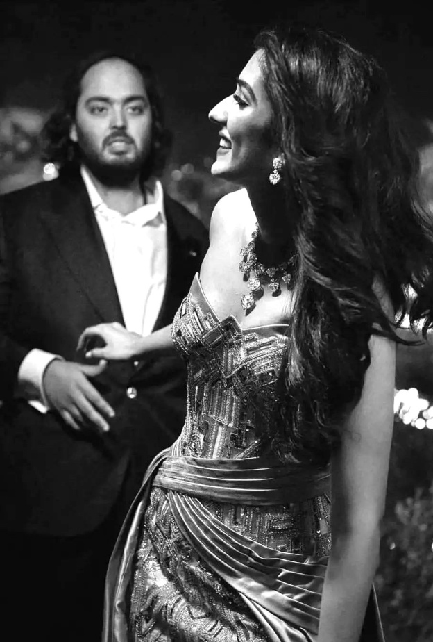 حفل خيالي بتكلفة ضخمة يستمر لخمسة أشهر..تفاصيل زفاف القرن للعروسين أنانت أمباني وراديكا ميرشانت