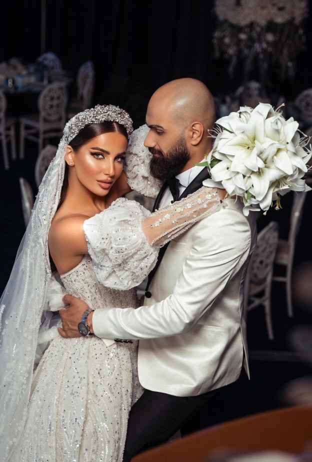 فساتين ريم قشمر تغازل جوهر العروس العصرية بنفحات كلاسيكية وهذا ما قالتهلـ "هي"! 