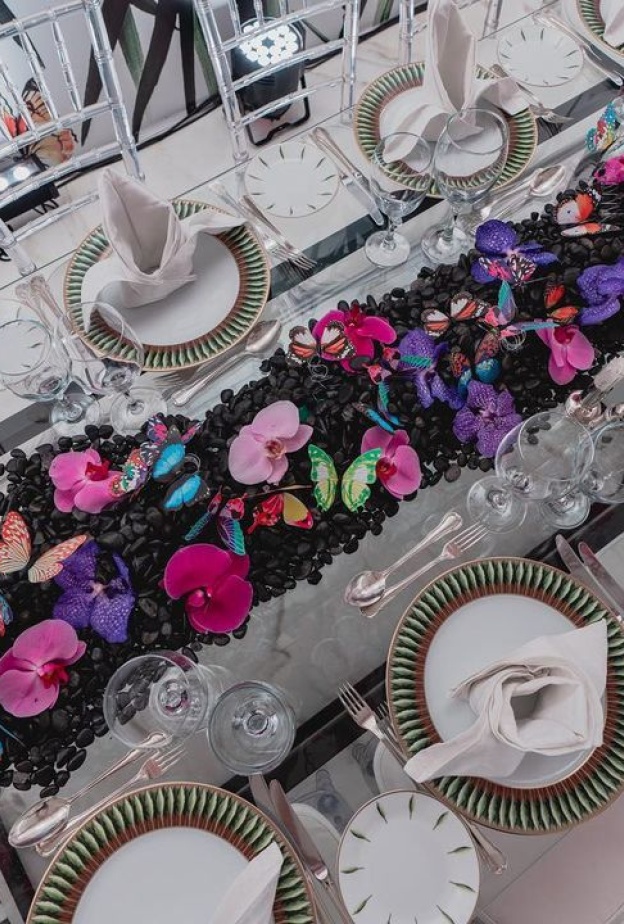 تنسيق زهور من المصمم عبدالعزيز نعمان