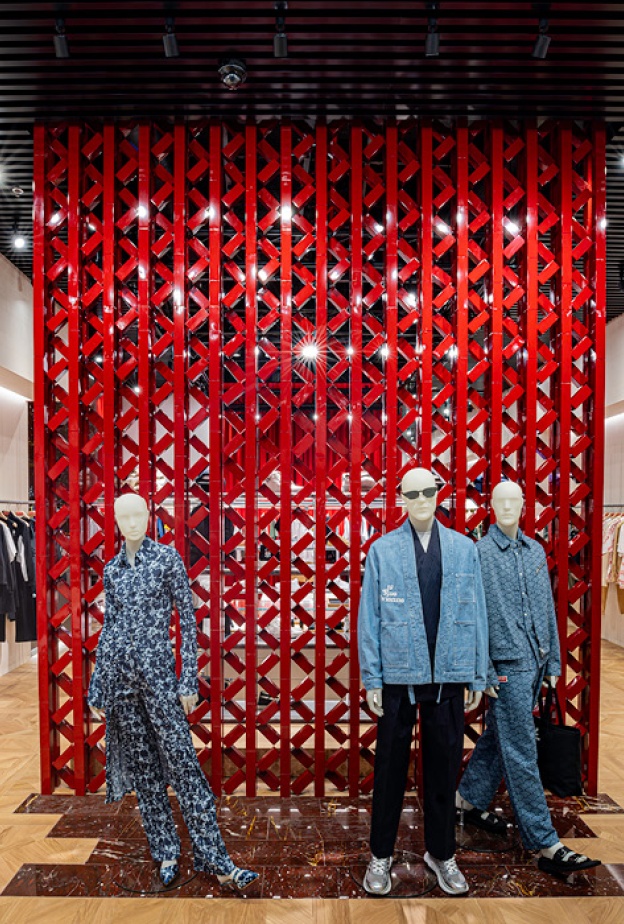 KENZO تفتتح أول متجر مستقل لها في الإمارات العربية المتحدة في دبي مول